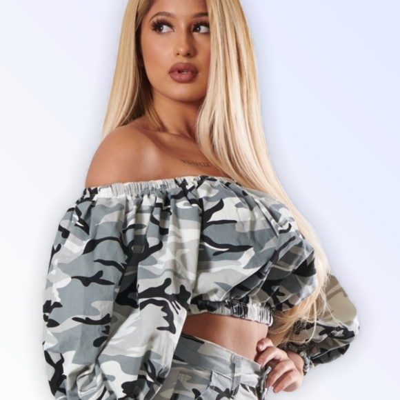 OFF SHOULDER CAMO TOP - Picture 3 of 5